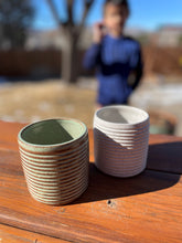 Load image into Gallery viewer, Ceramic candle holder